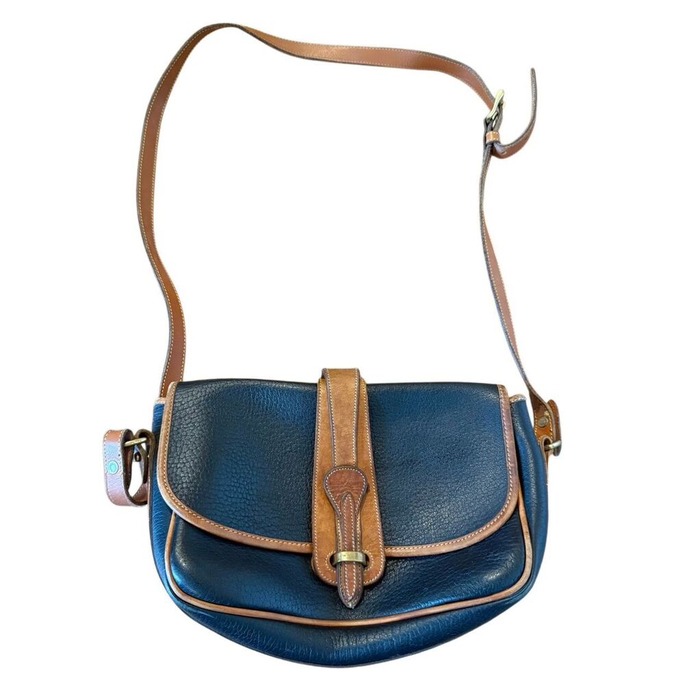 Dooney & Bourke all weather crossbody purse vintage black